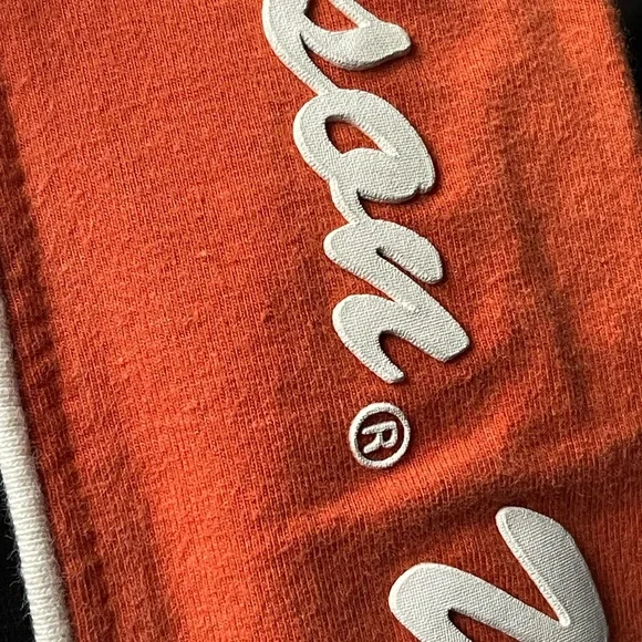 Harley-Davidson Black and Orange V-neck Vintage Logo Tee Embroidered - Picture 5 of 5